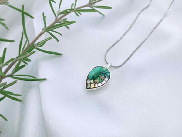 BIJOUX EN BOUTIQUE - Pendentif - Goutte down S – Image 2